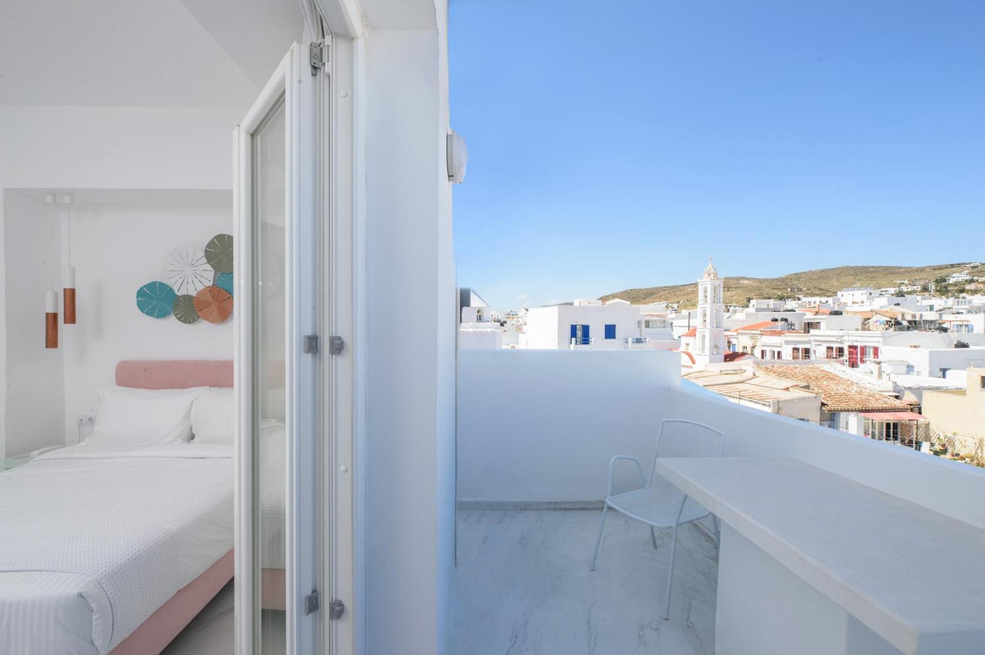 Deluxe Double Room Balcony City View