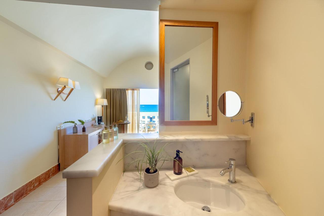 Twin Room Sea Front