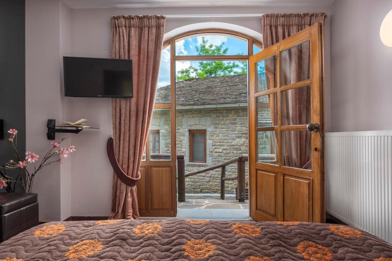 King Suite Spa Bath