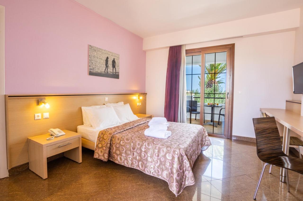 Standard Room with Mountain Or Garden View
