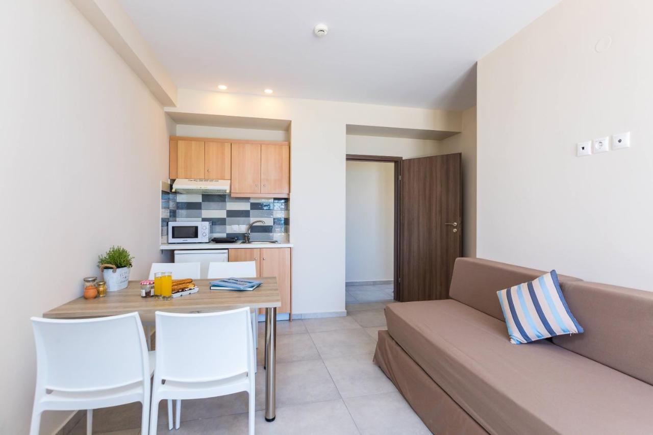 Superior One-Bedroom Quadruple Apartment