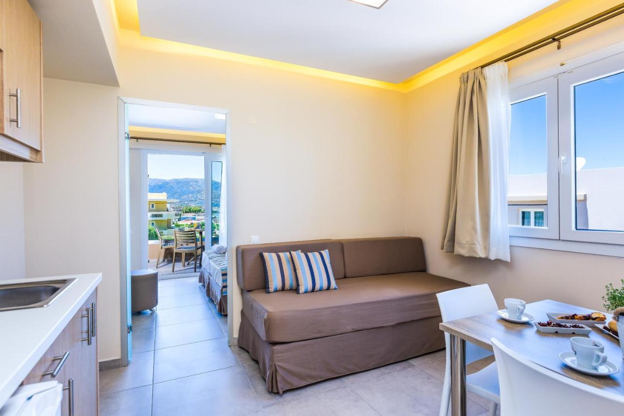 Superior One-Bedroom Triple Apartment
