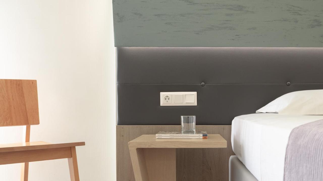 Essential Room
