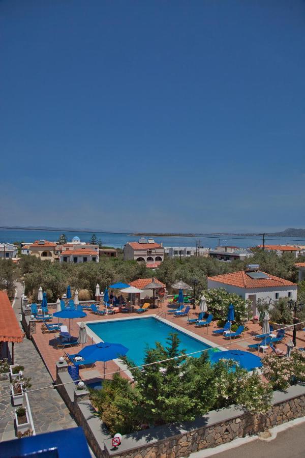 Double or Twin Room Sea View