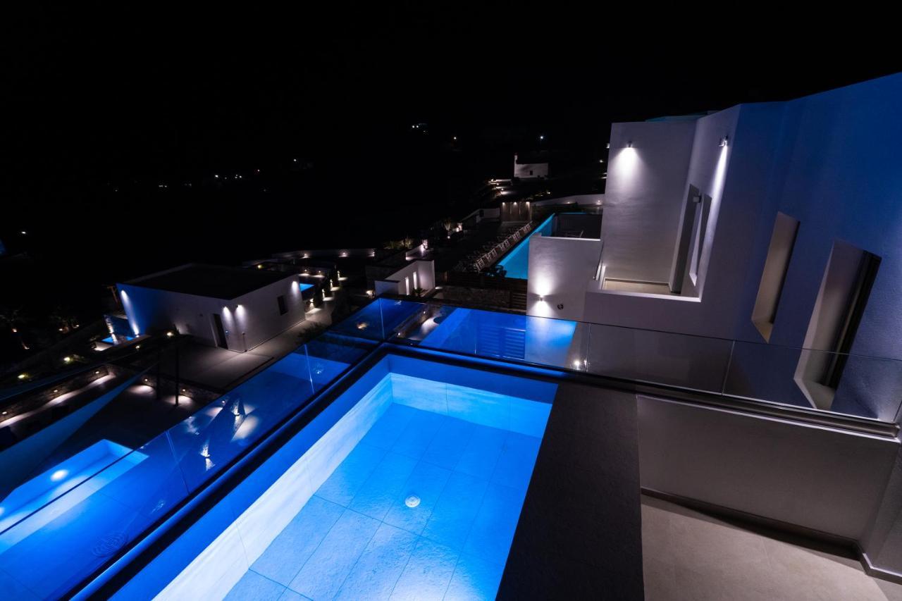 Double or Twin Room Pool View