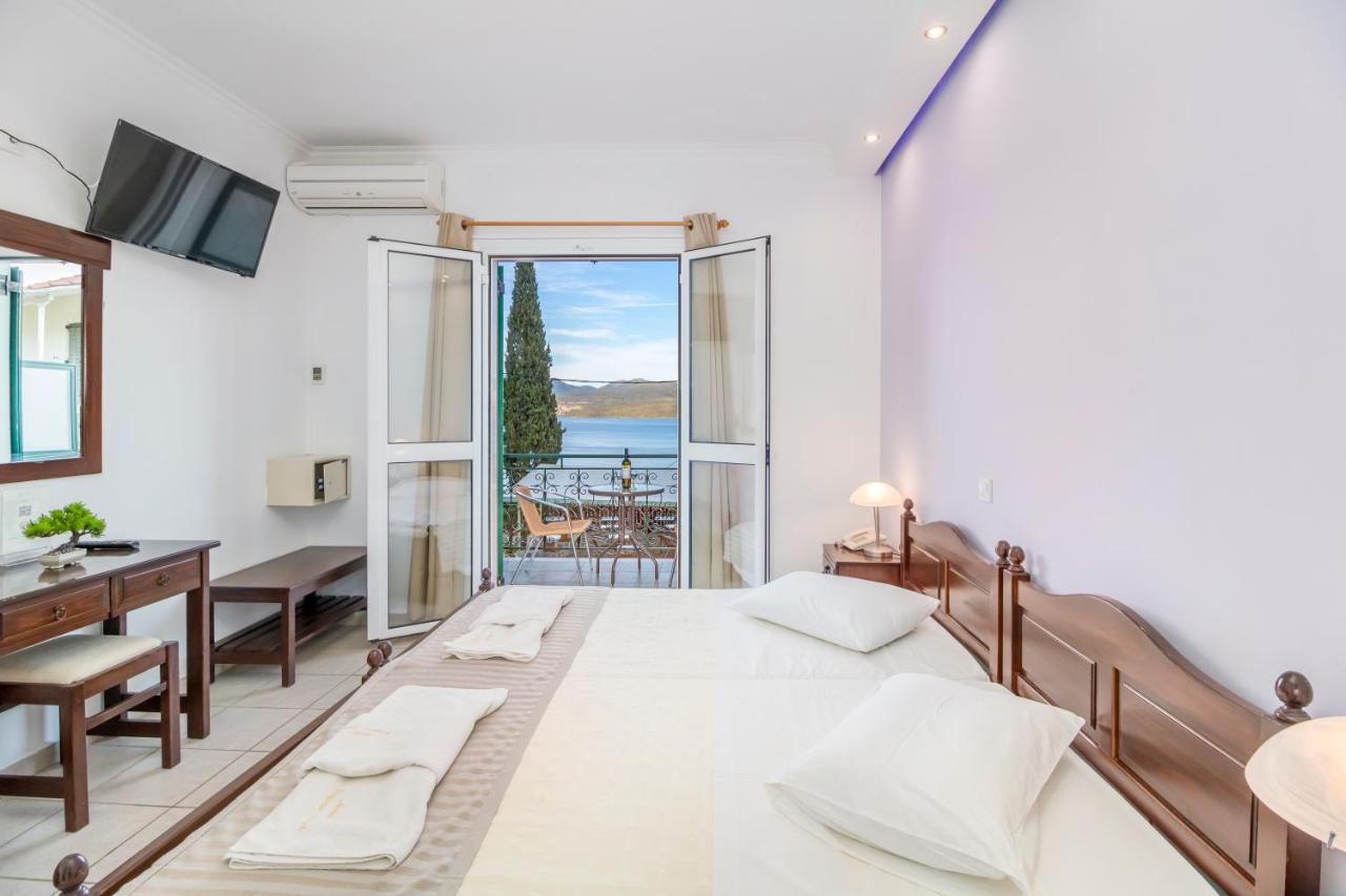 Double or Twin Room Sea View