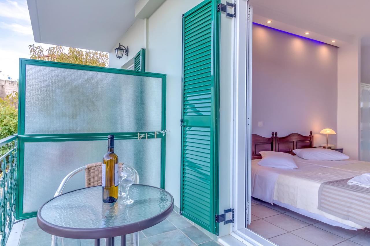 Double or Twin Room Sea View