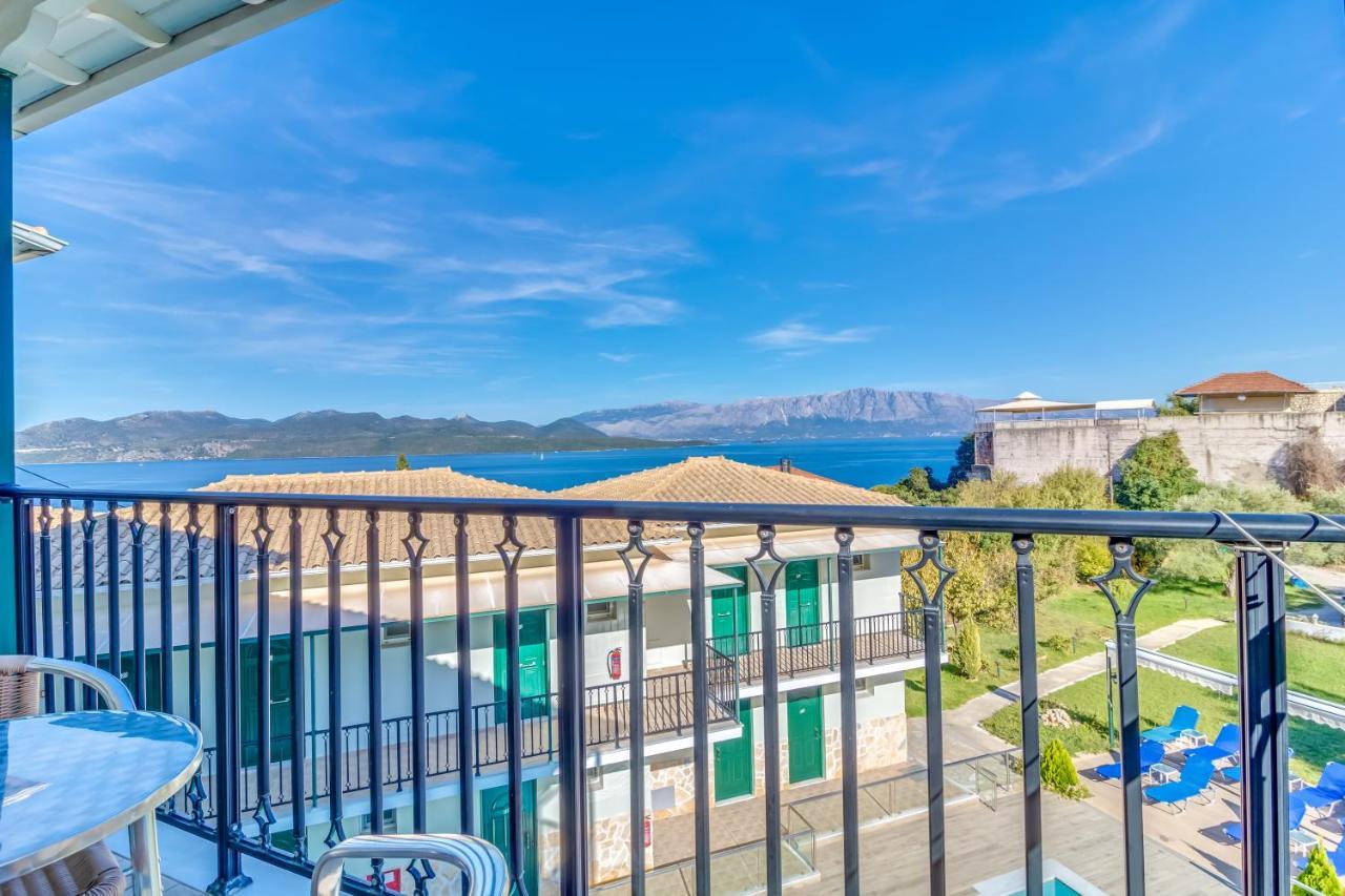 Double Room Sea View Pool View
