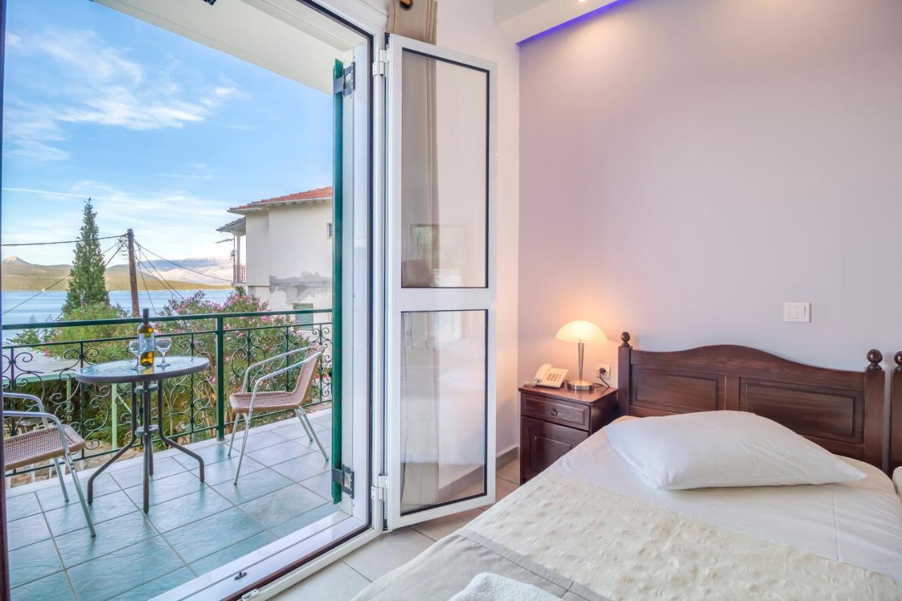 Double or Twin Room Sea View