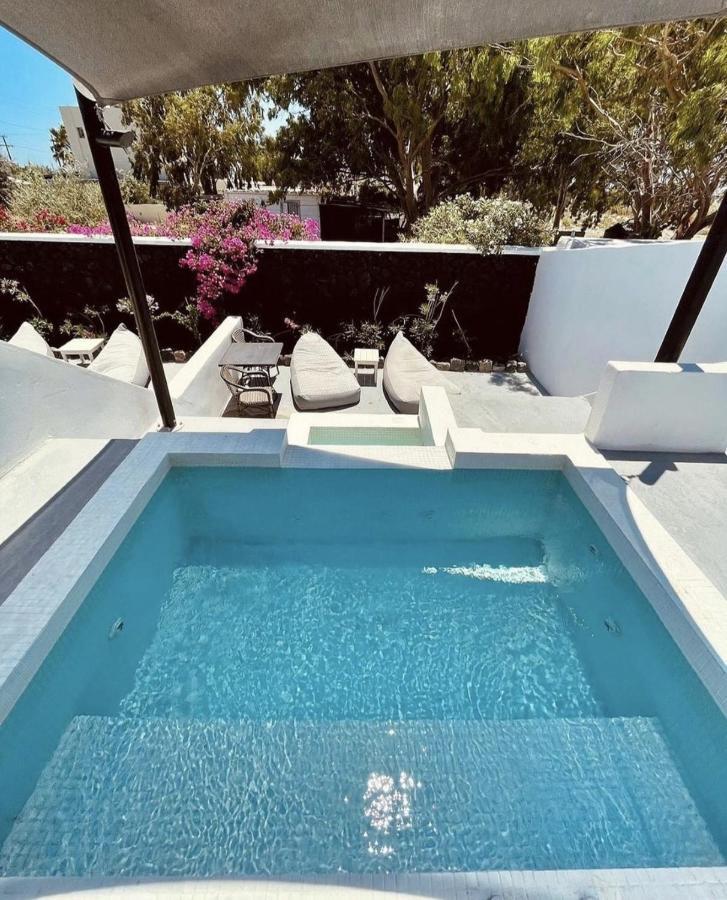 Loft Suite Outdoor Hot Tub