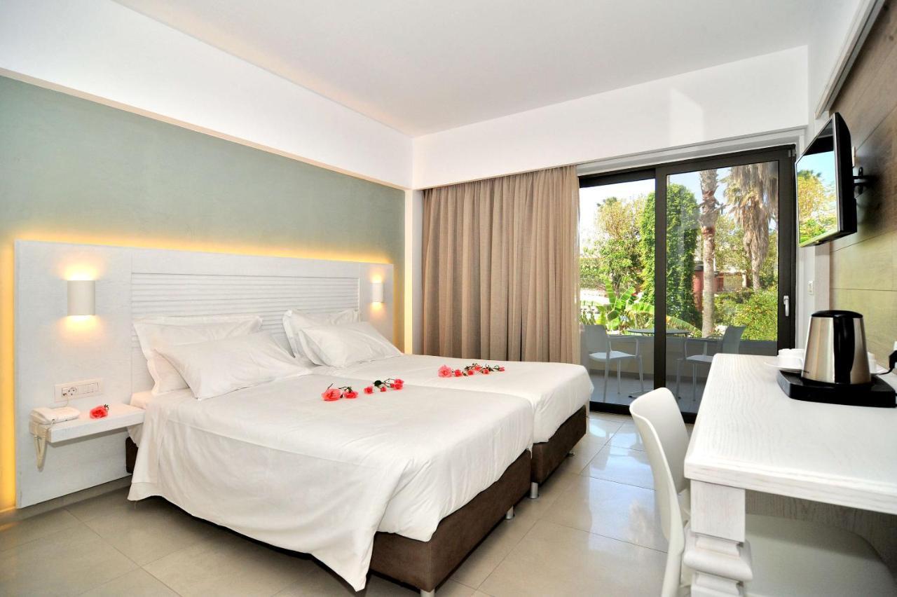 Deluxe Double Room Garden View