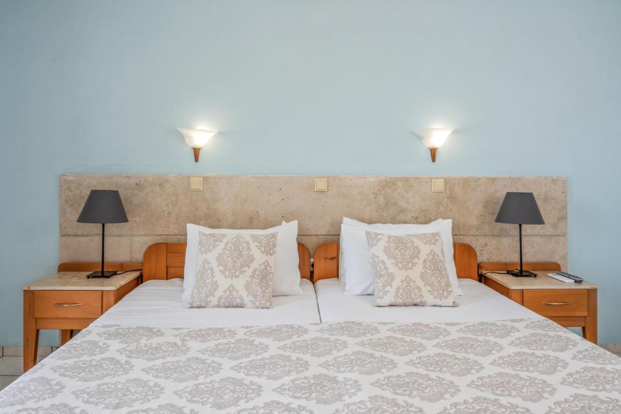 One-Bedroom Triple Apartment