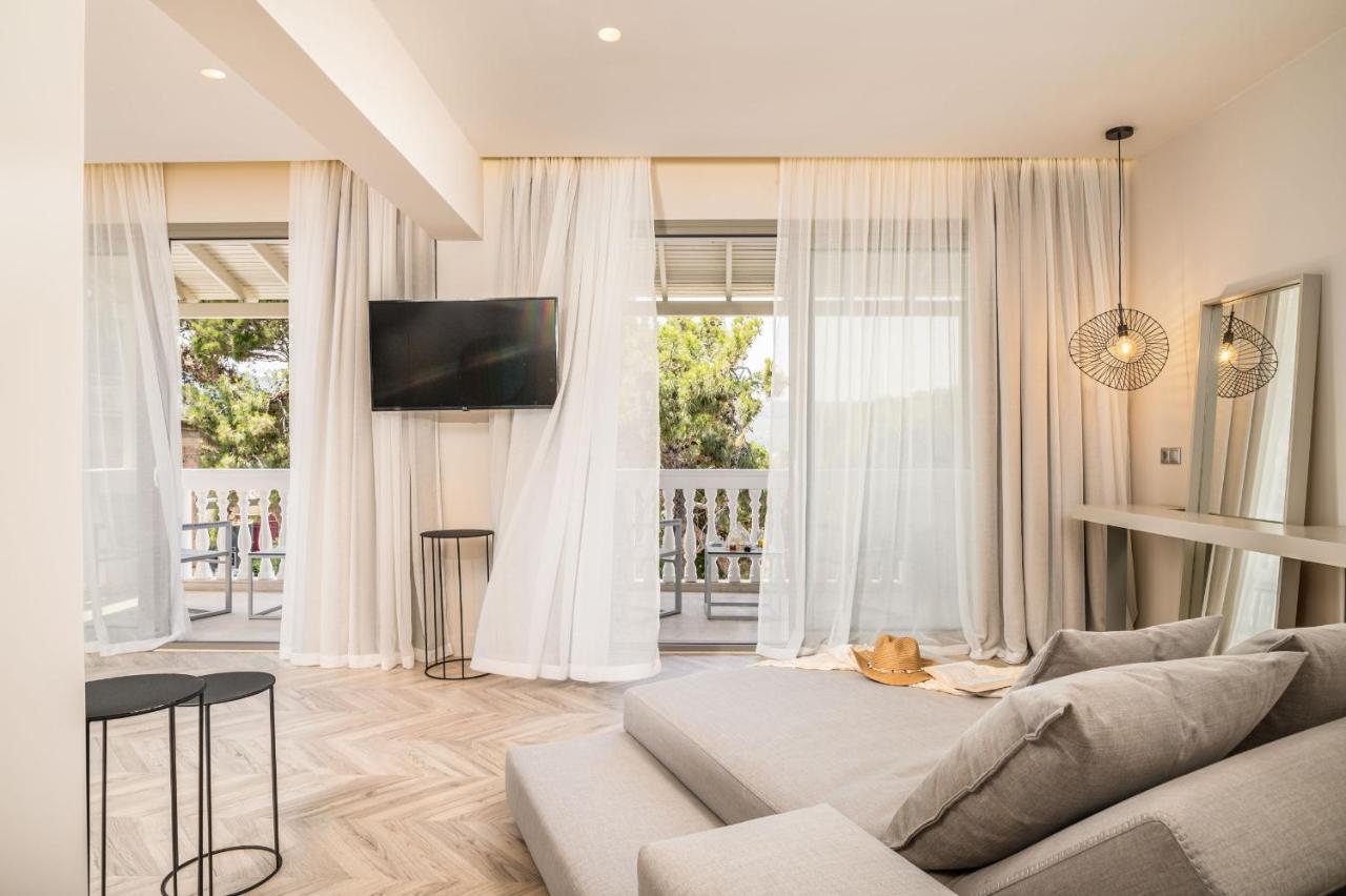 Deluxe King Suite
