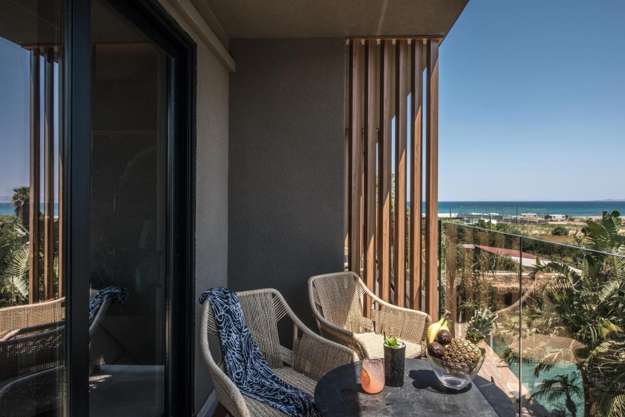 Exclusive Suite Side Sea View