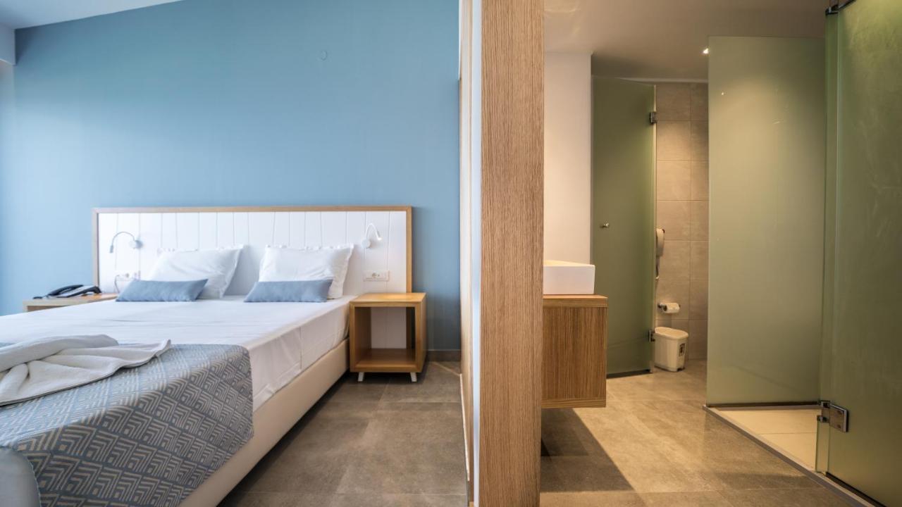Superior Double or Twin Room Garden View