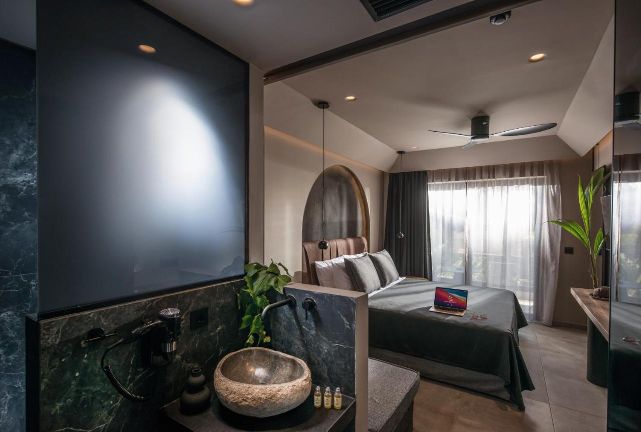 Exclusive Suite Side Sea View