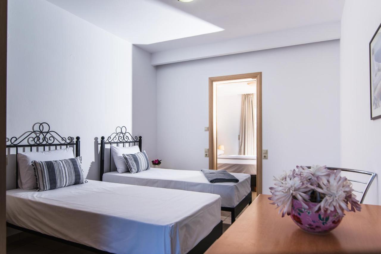 Superior One-Bedroom Apartment,1351929862:JPEG