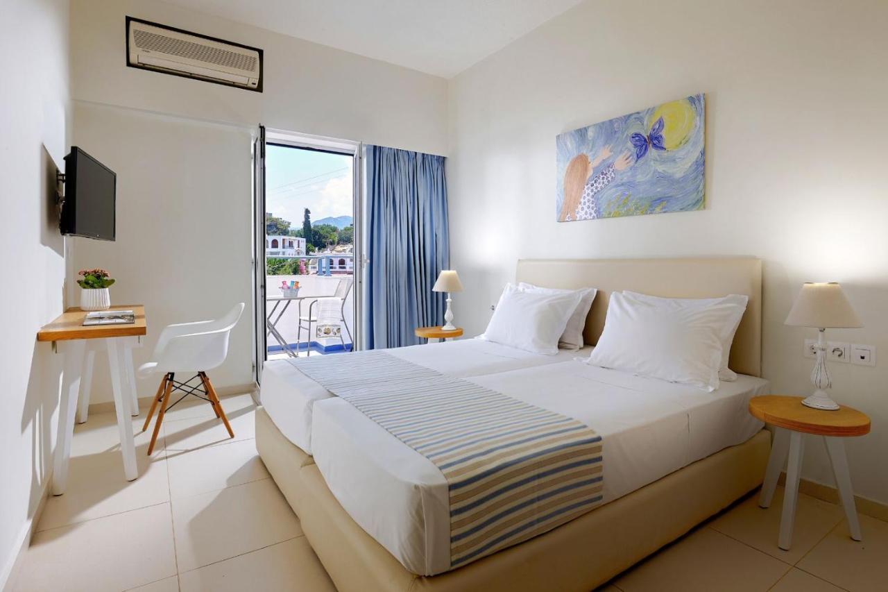 Double or Twin Room Garden View