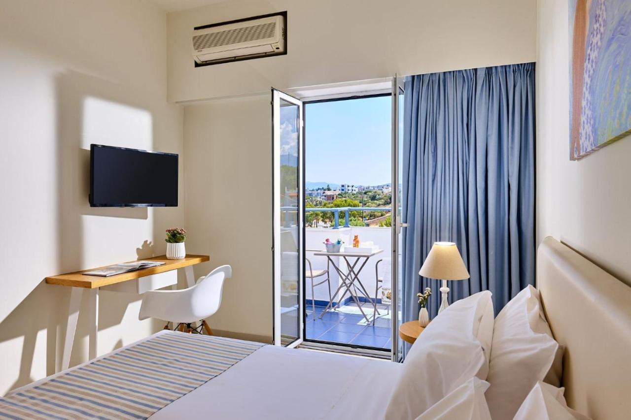 Double or Twin Room Garden View