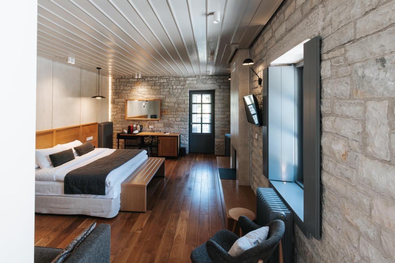Junior Suite Mountain View