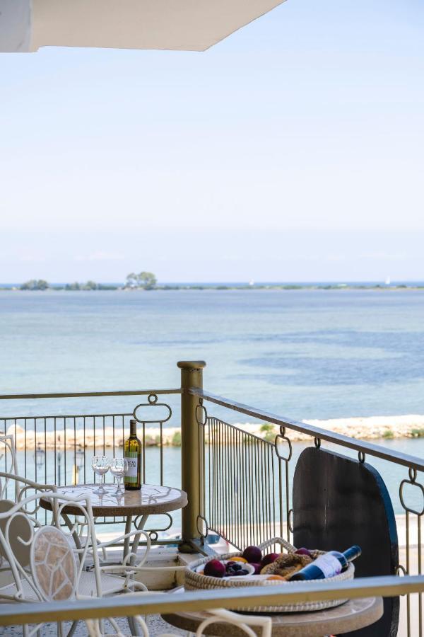 Family Two-Bedroom Suite Sea View