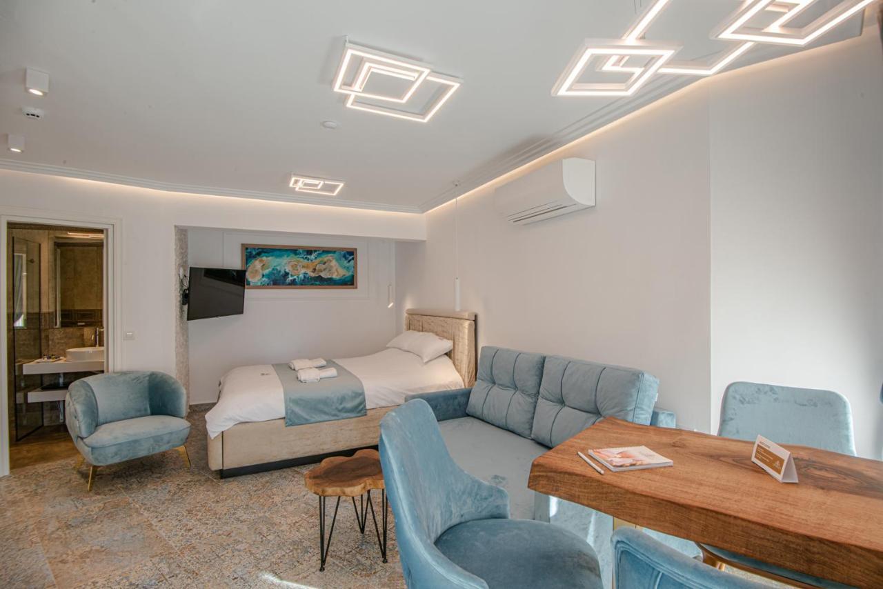Junior Suite Private Terrace