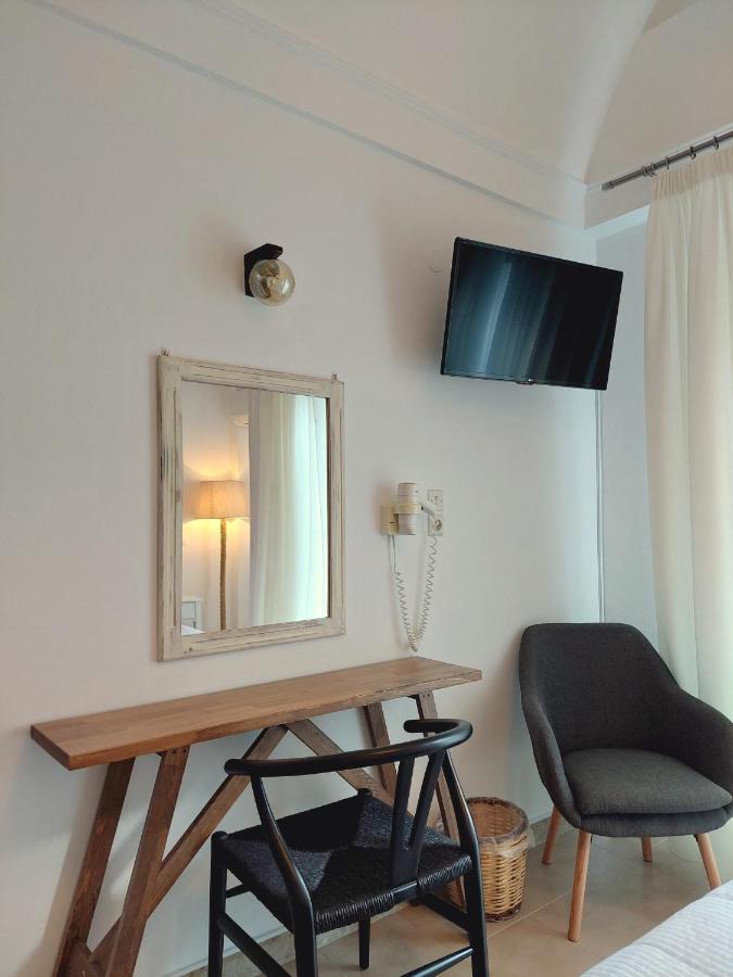 Deluxe Double or Twin Room with Pool View