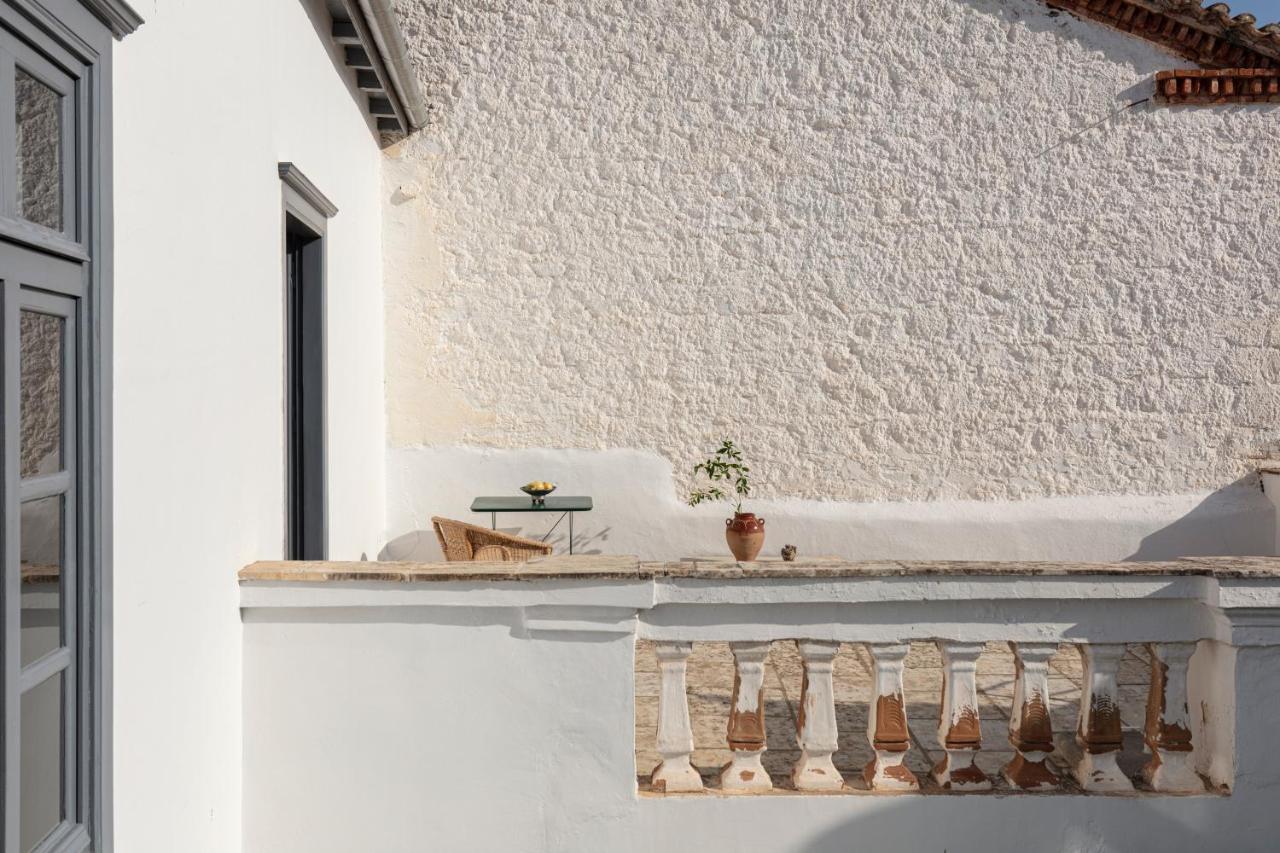 Lafina Triple Room Terrace