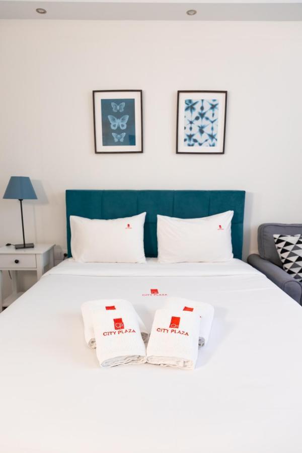 Deluxe Room,1394632877:JPEG