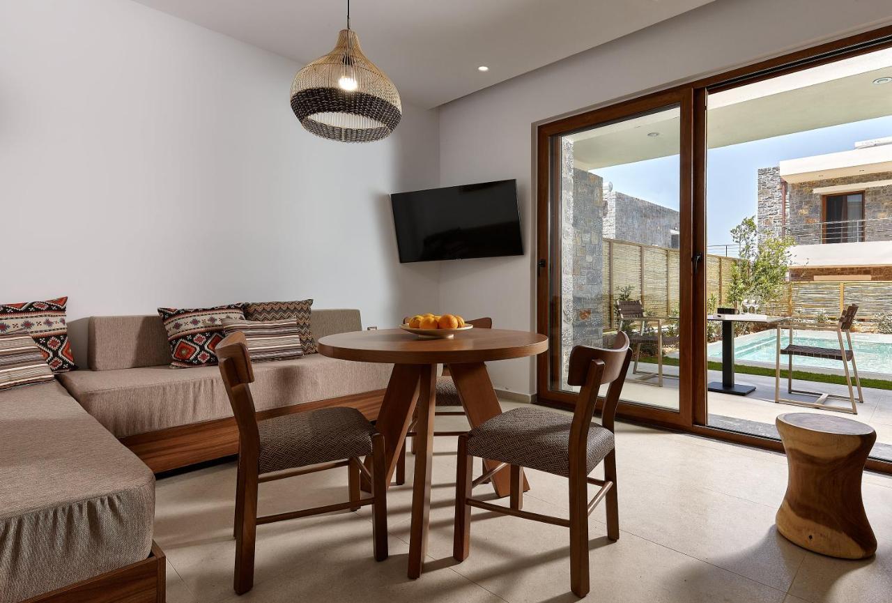 One Bedroom Suite Private Pool Garden