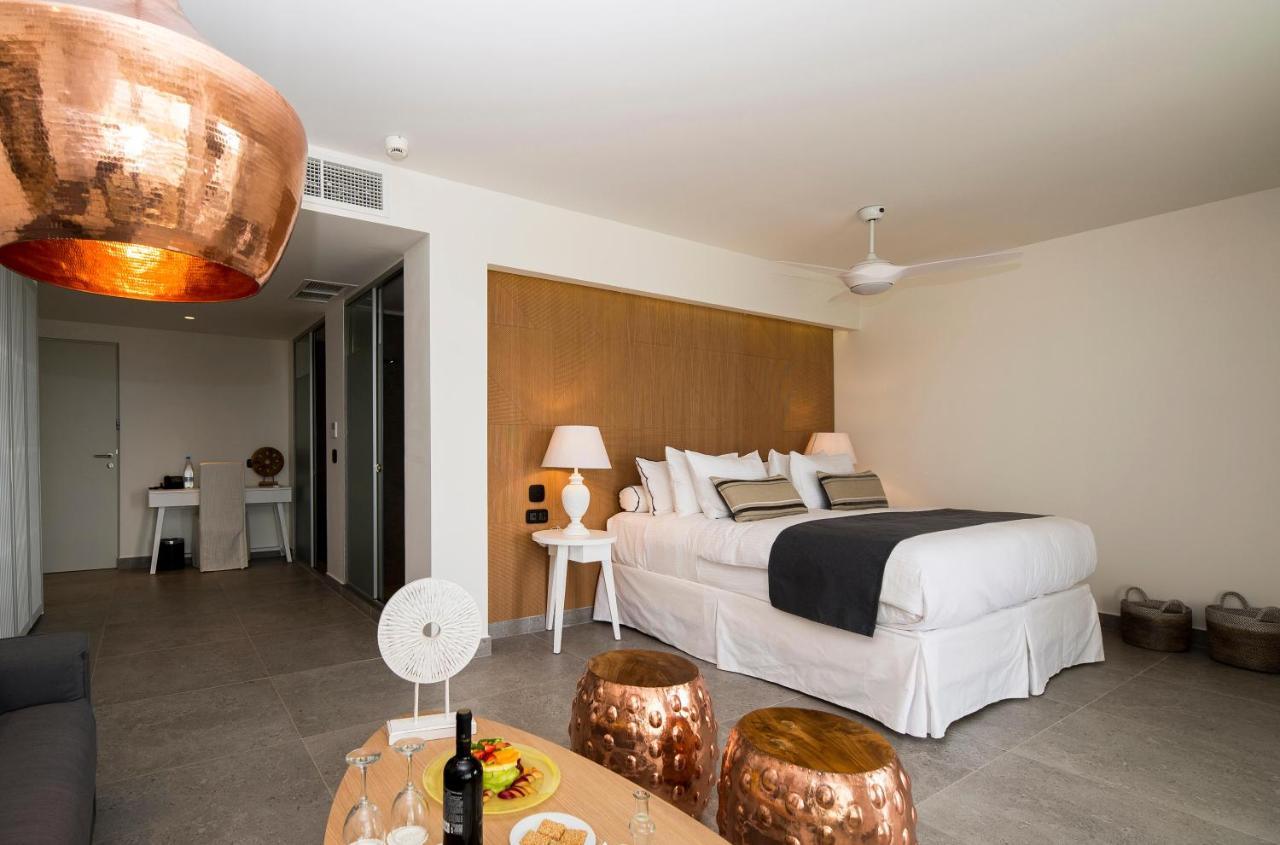 Suite Sea View Sharing Pool