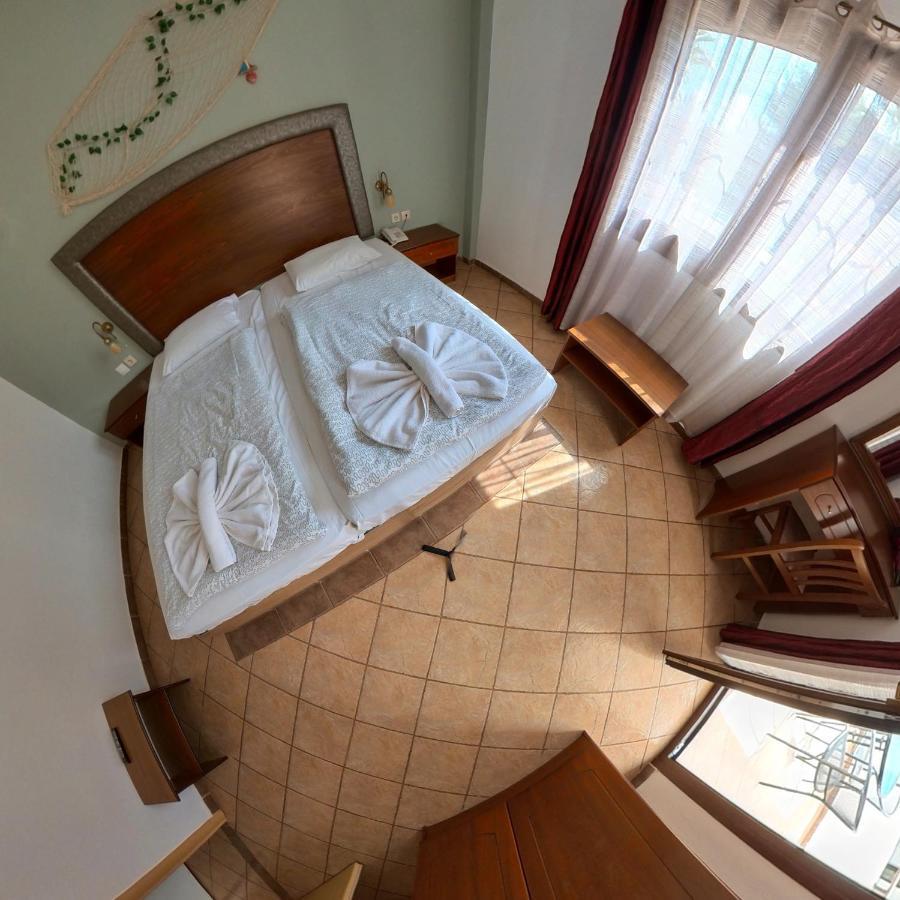 One-Bedroom Apartment 2