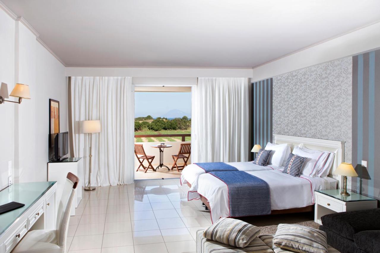Deluxe Twin or Double Room Main Building
