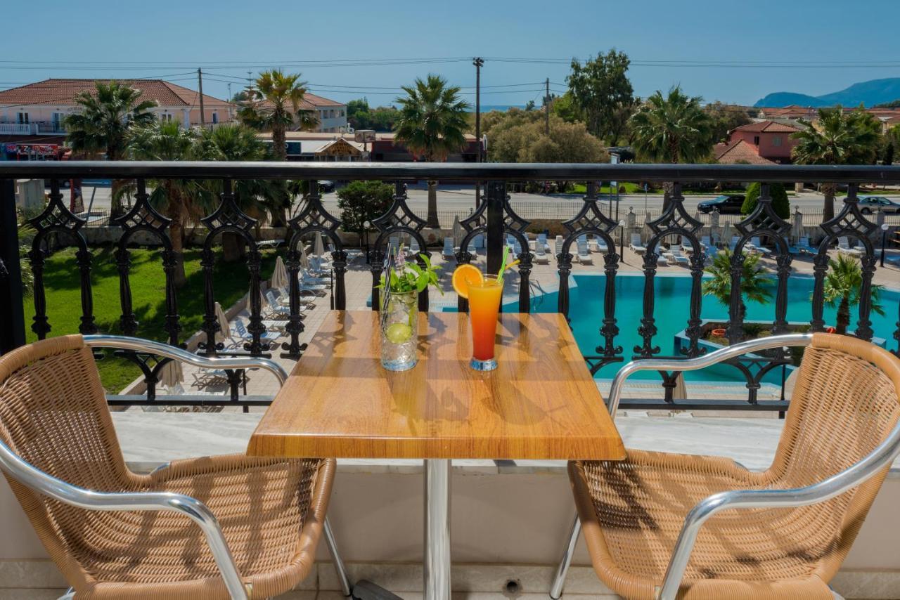 Twin Room Pool View