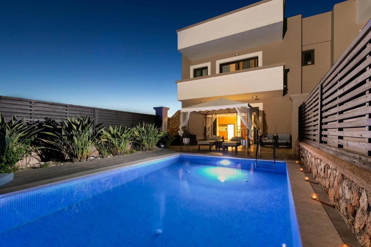 Traditional Villa Private Pool