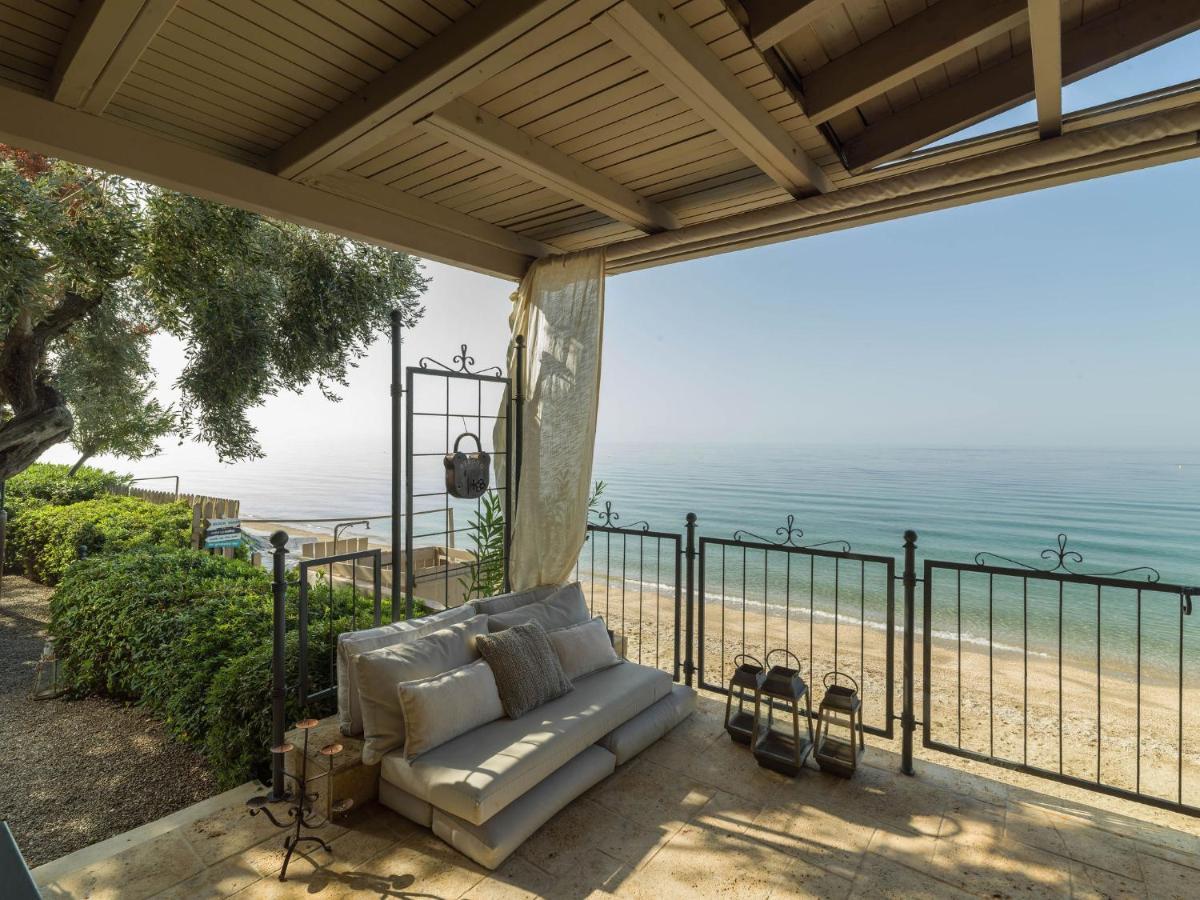 Executive Suite Sea View Split Level