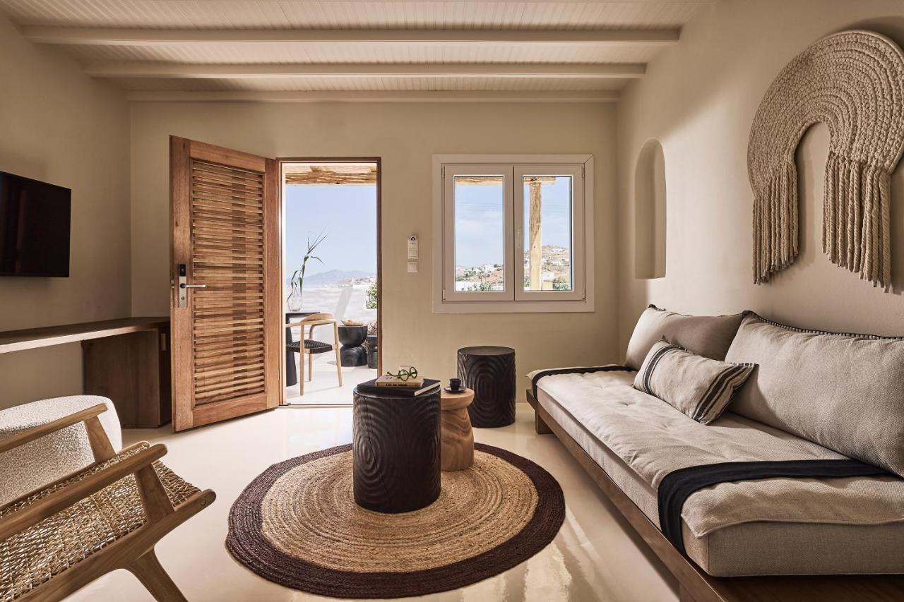 Suite outdoor plunge pool