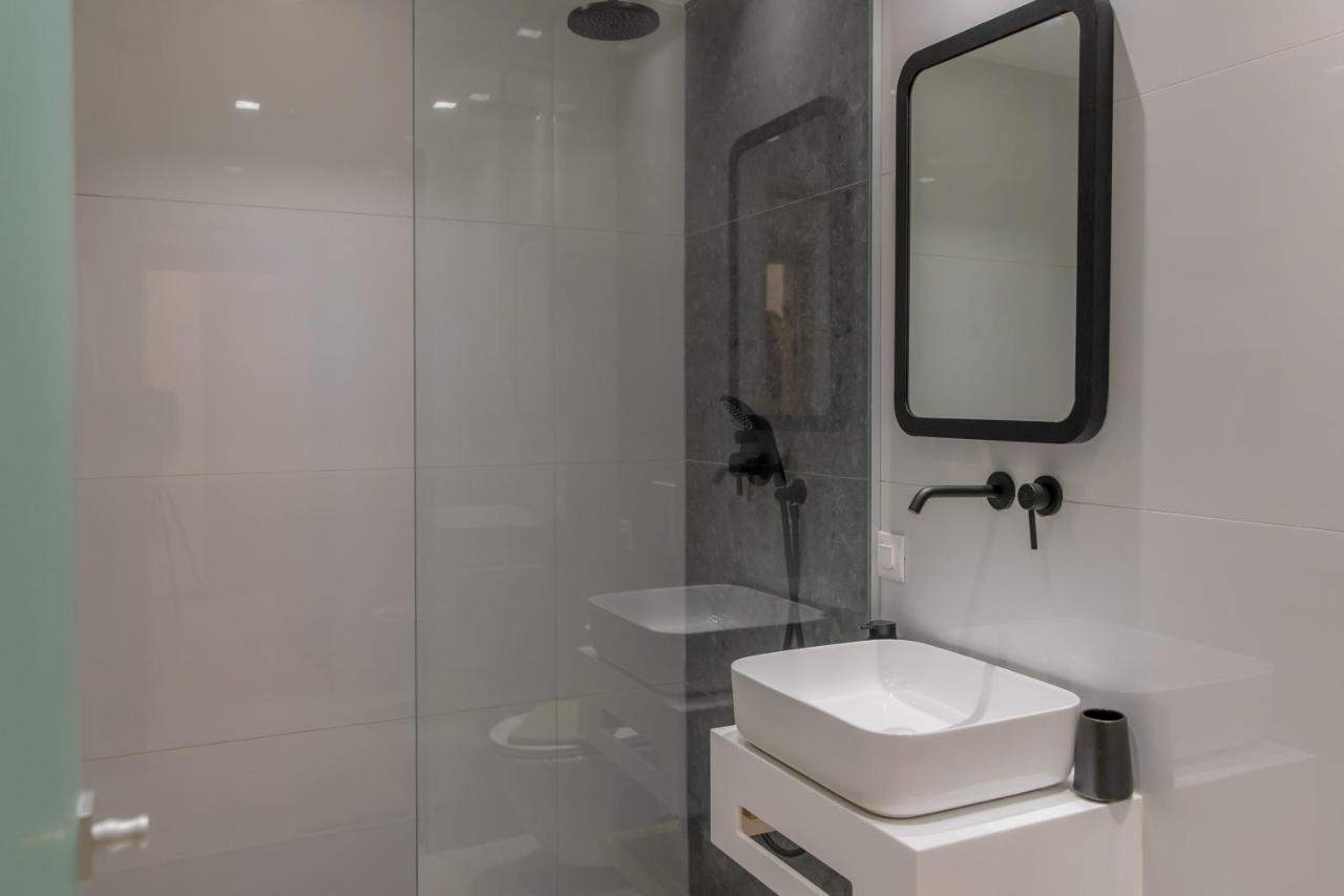 Deluxe Double or Twin Room with Sea View
