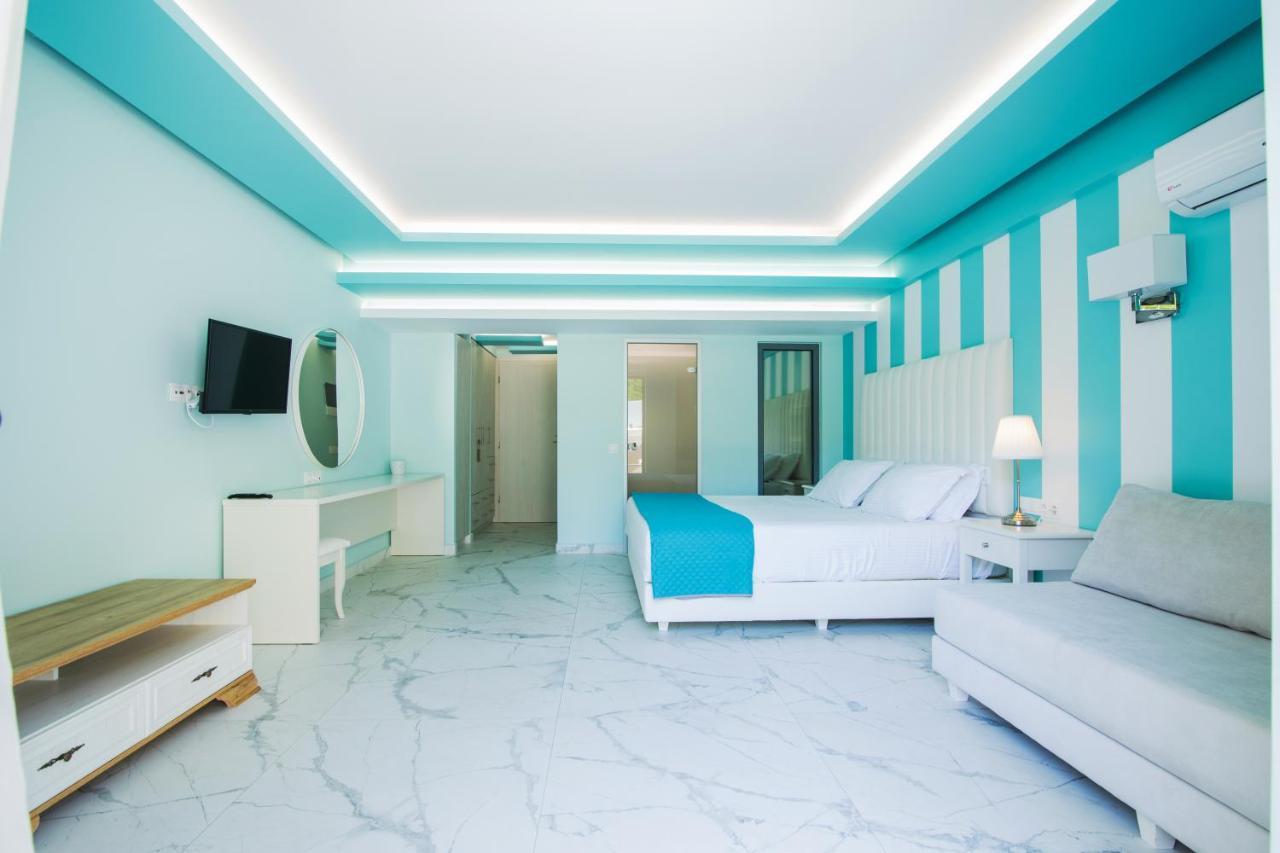 Queen Room Spa Bath