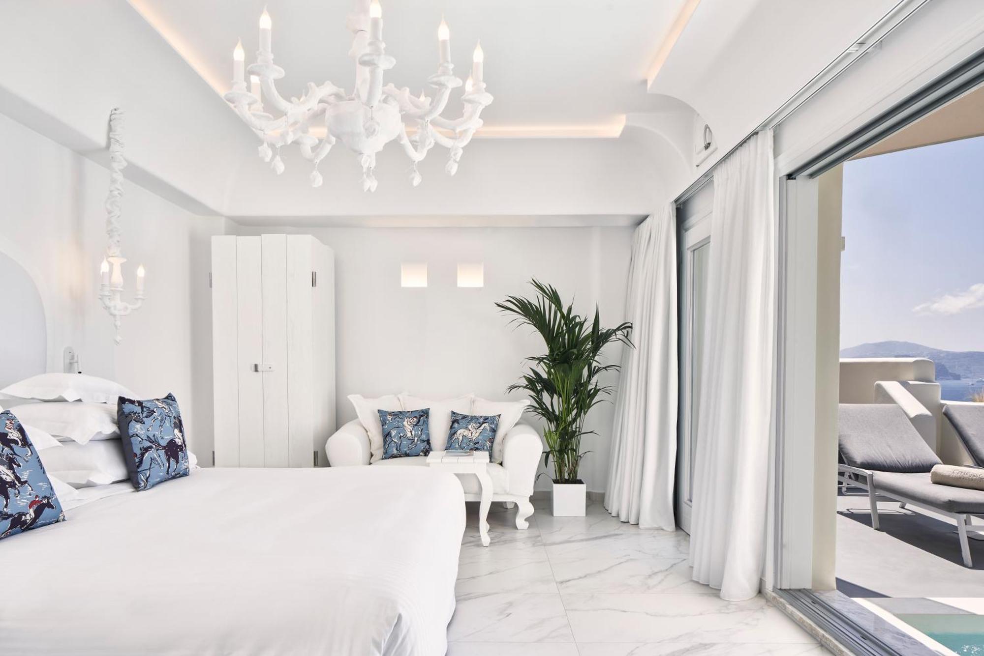 Pool Suite