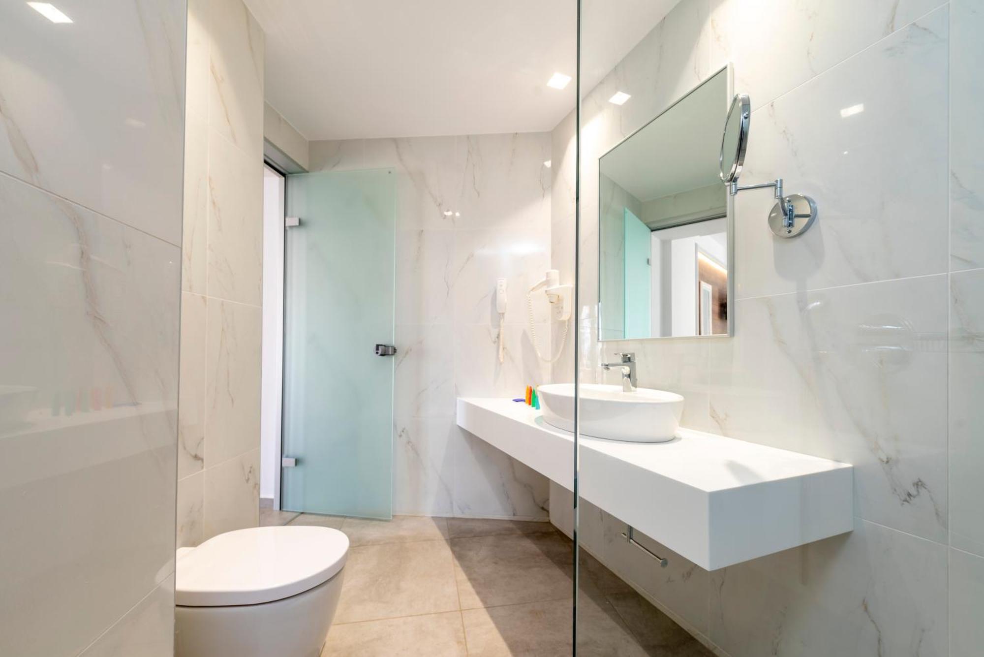 Deluxe Double Room Garden View