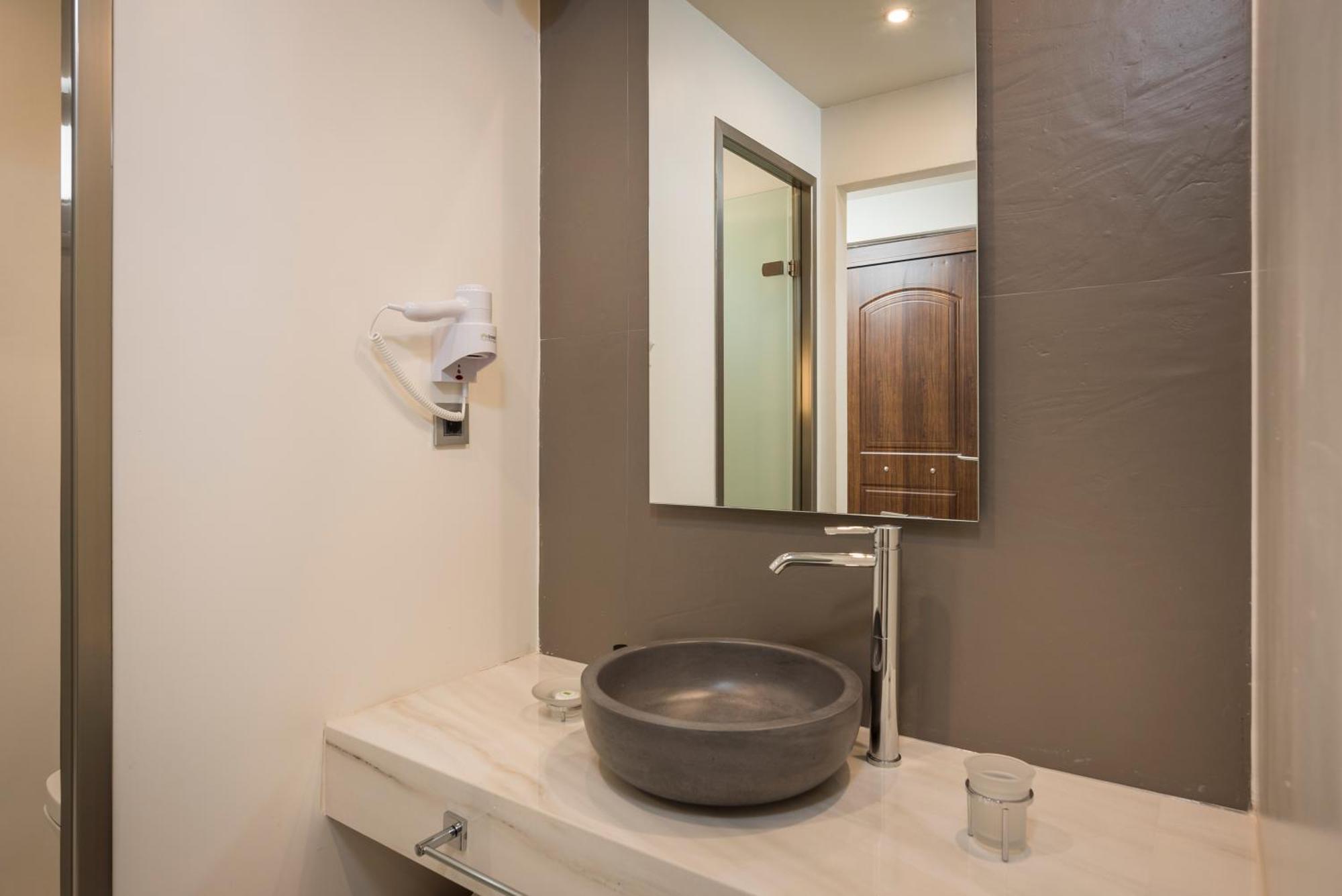 Superior Double or Twin Room City View