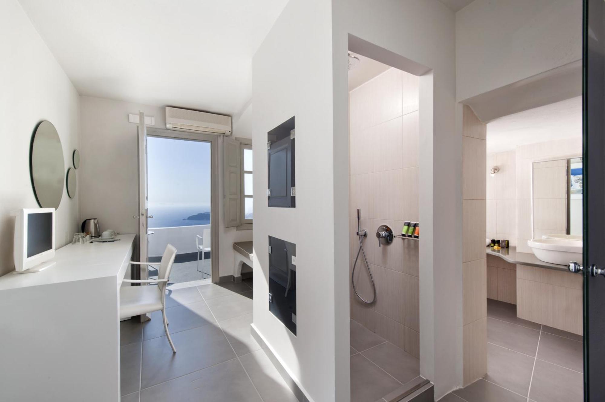 Junior Suite Caldera View Sunset View