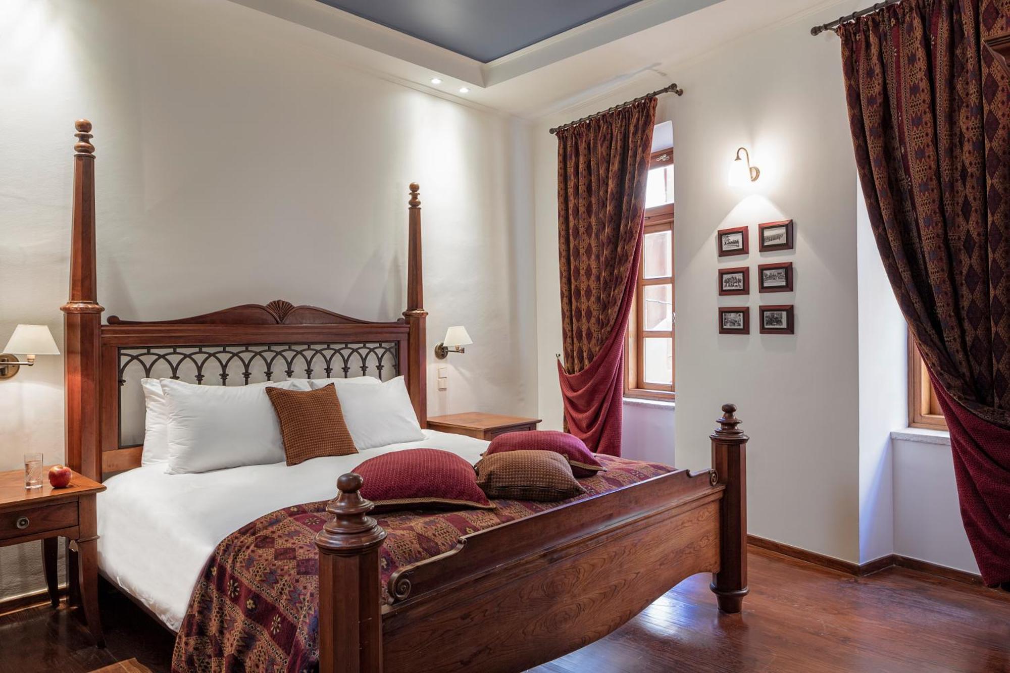 Deluxe Family Suite