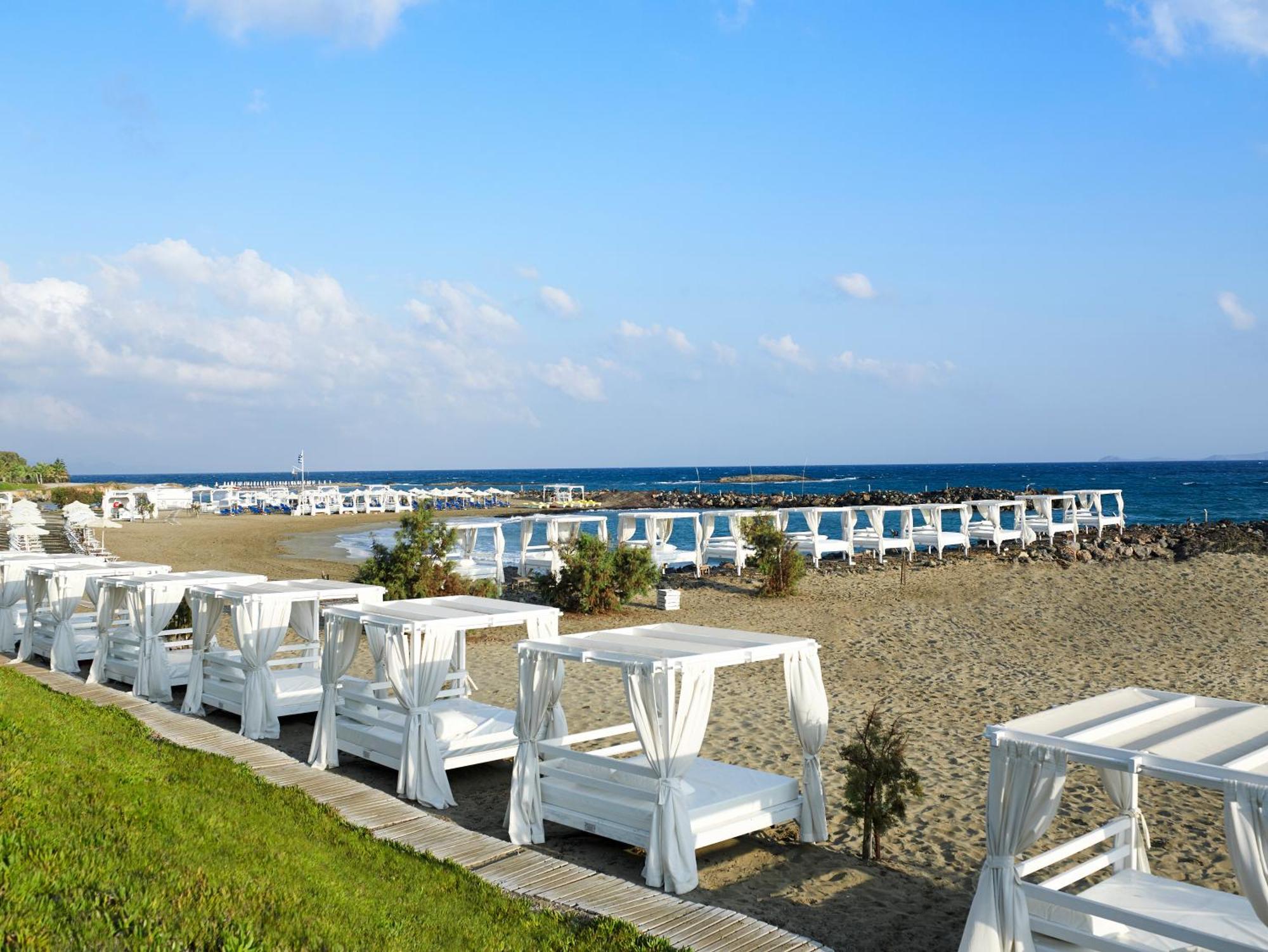 Suite Resort View Beach Cabana