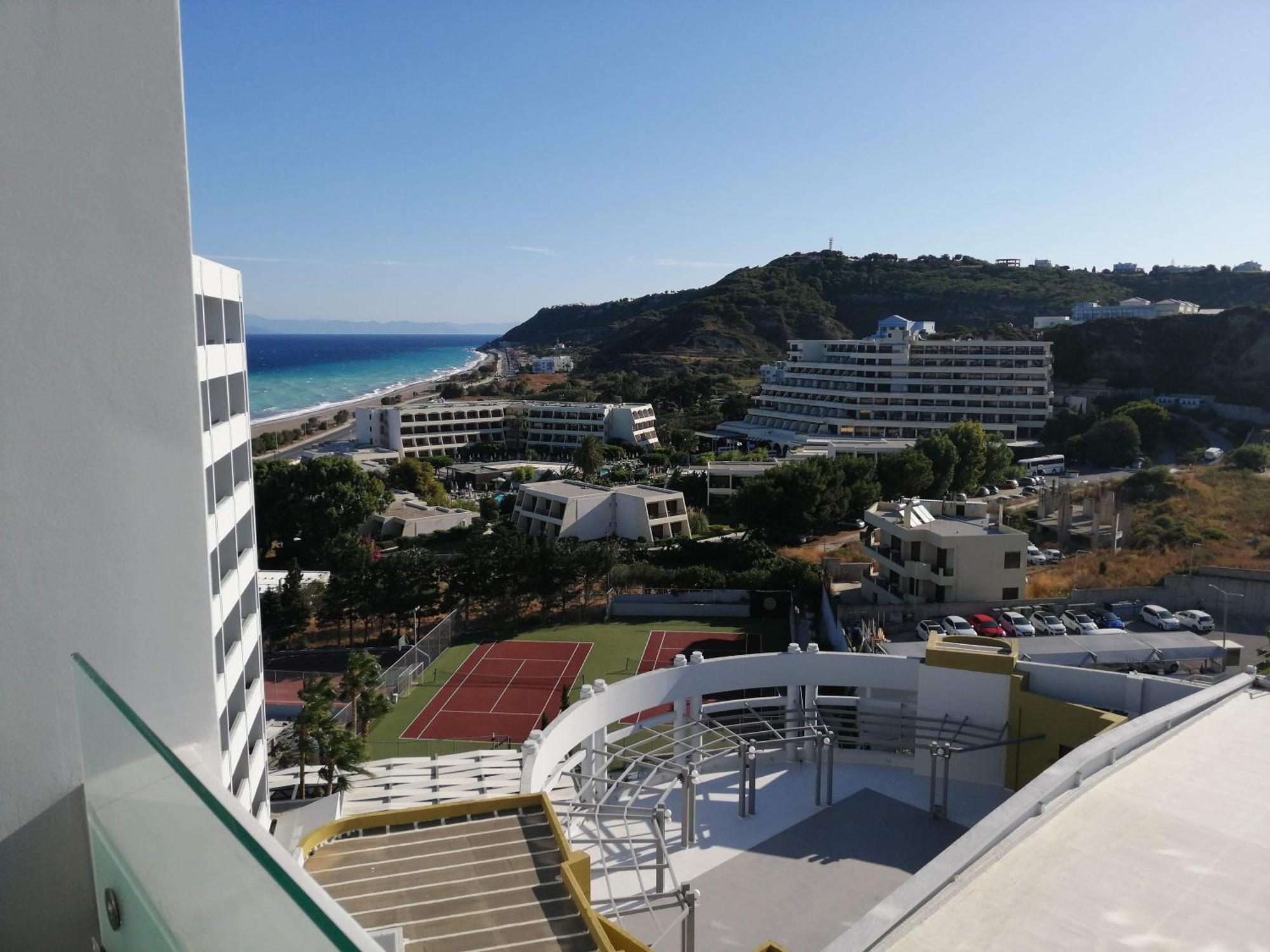 Double or Twin Room Side Sea View