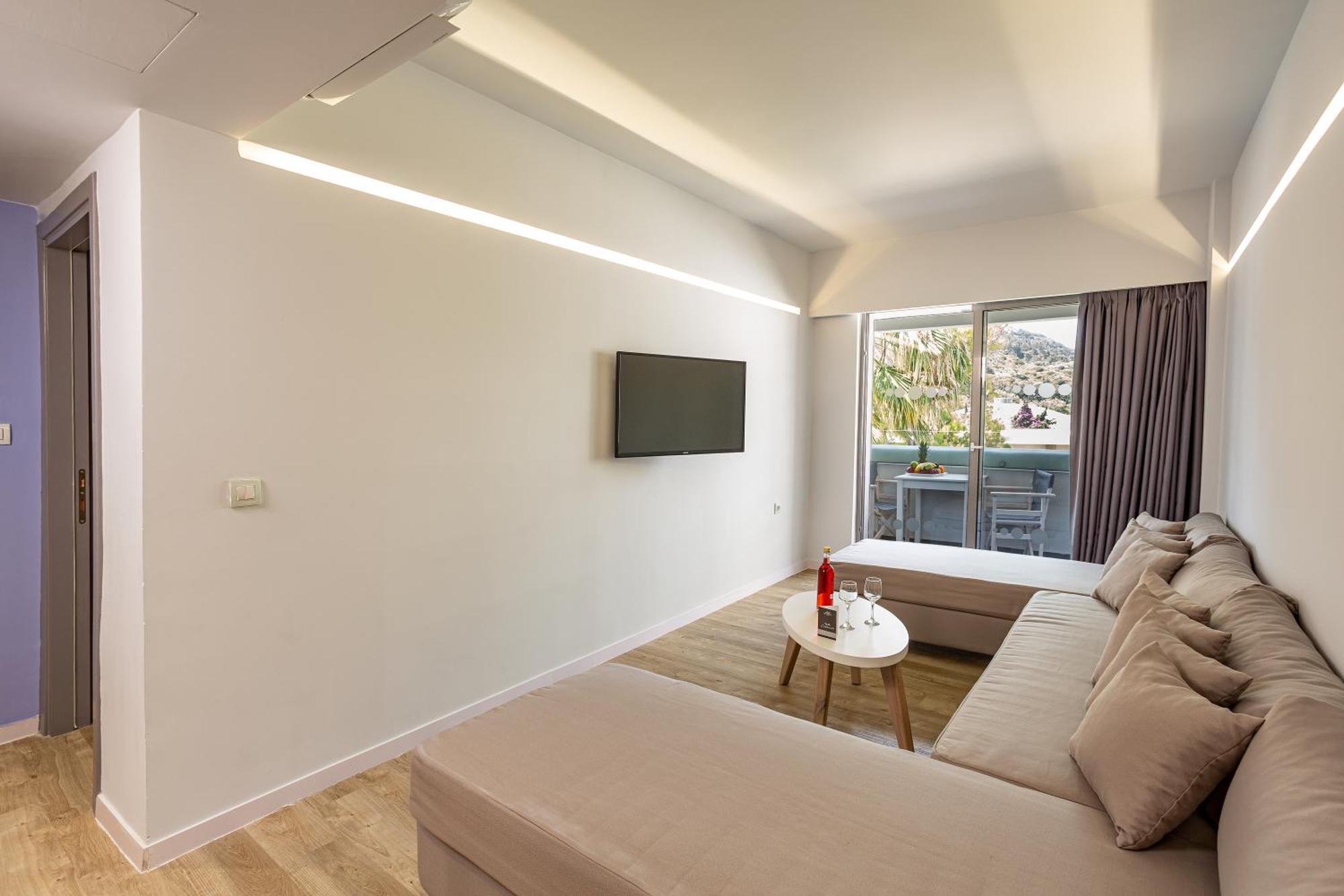 One-Bedroom Suite Mountain View