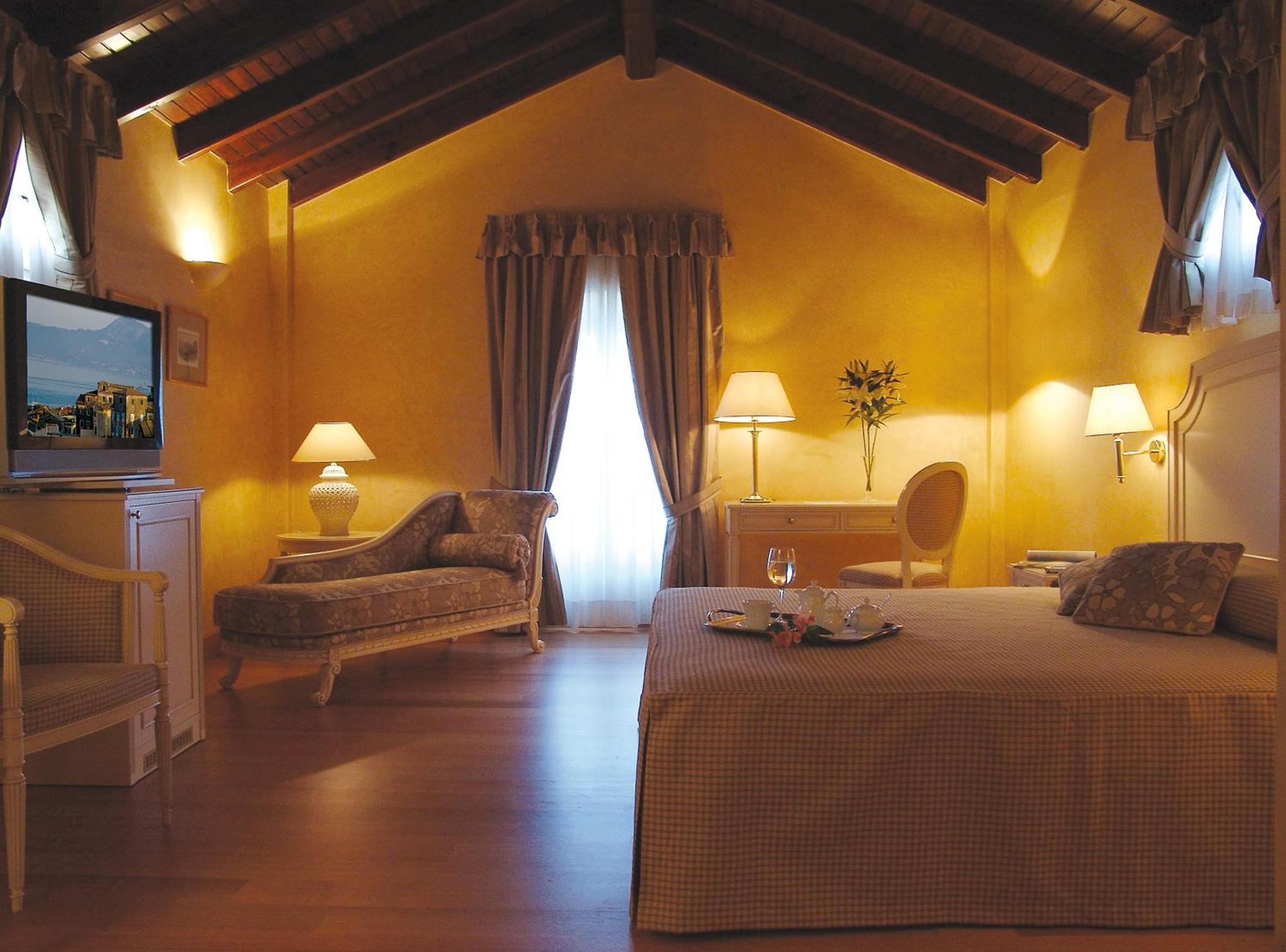 Suite Fortress View