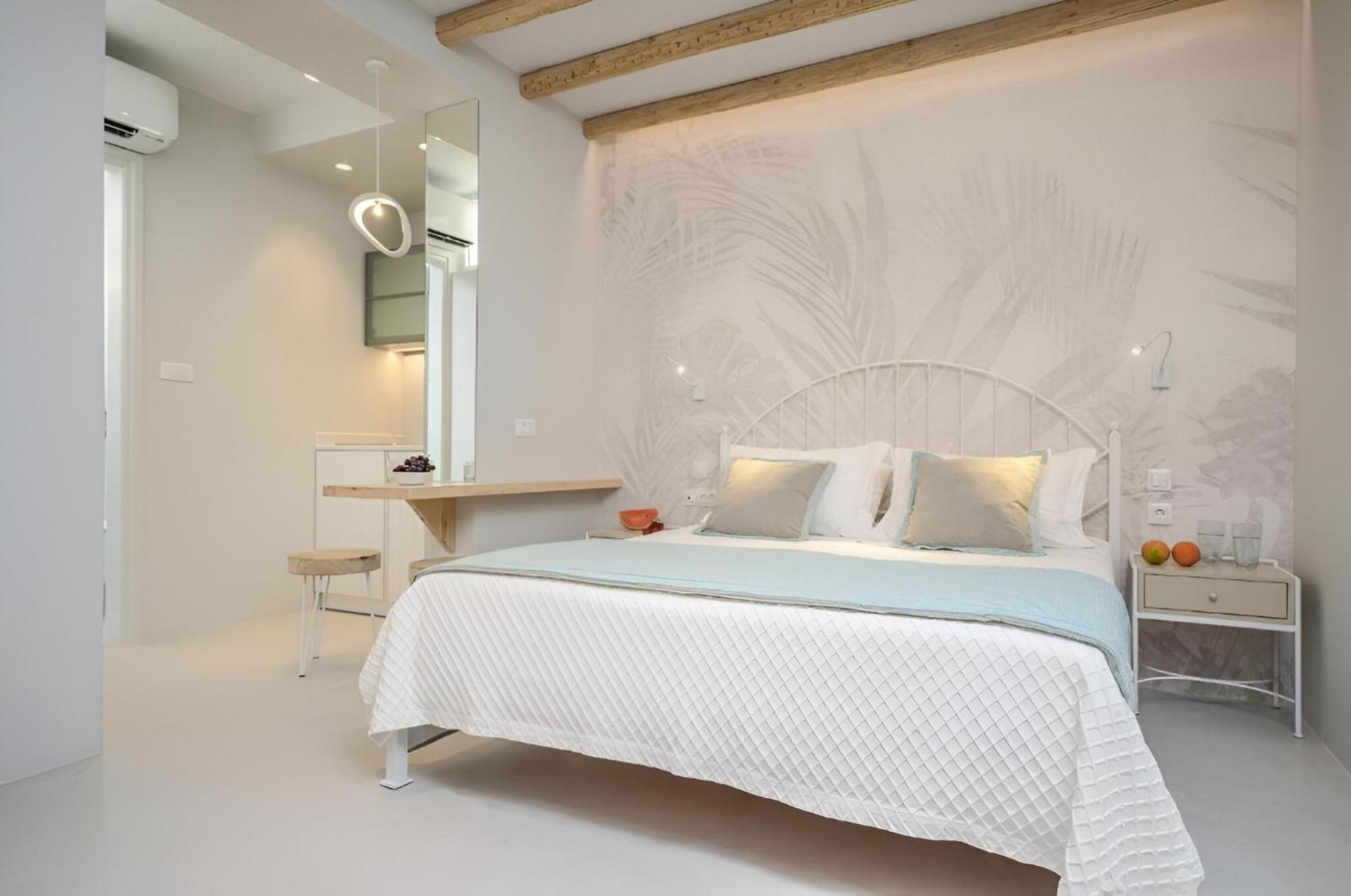 Double Room - Semi Basement