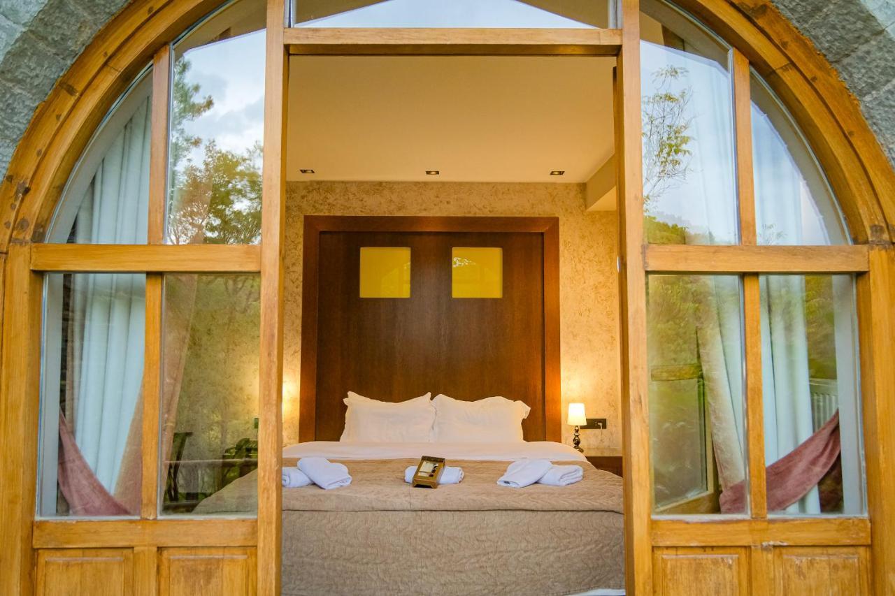 King Suite Spa Bath